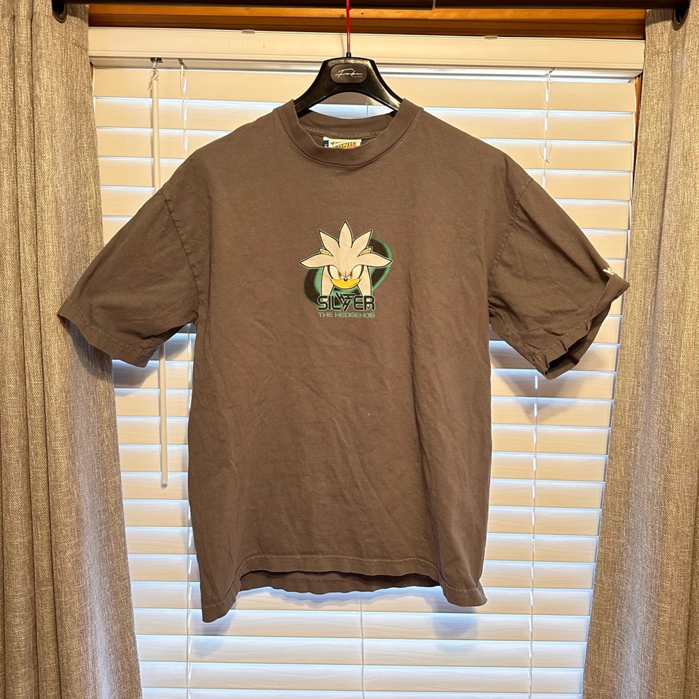 Vintage Silver Sonic Graphic Men's T-Shirt